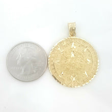 Load image into Gallery viewer, 14k yellow Gold Aztec Mayan sun calendar Azteca pendant gift jewelry 1.20" 7.3g