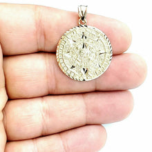 Load image into Gallery viewer, New 14k yellow Gold Aztec Mayan sun calendar Azteca pendant gift jewelry 1" 4.9g