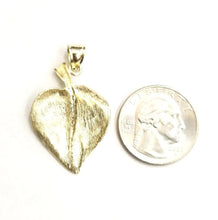 Load image into Gallery viewer, New 14k yellow gold solid leaf pendant charm gift fine jewelry unisex 5.1g