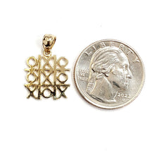 Load image into Gallery viewer, New 14k yellow Gold tic tac toe xoxo Pendant charm game fine jewelry gift 2.1g