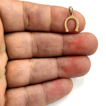Load image into Gallery viewer, New 14k Yellow Gold horseshoe Pendant Charm lucky Gift fine jewelry unisex 0.6g