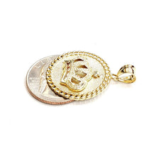 Load image into Gallery viewer, 10k yellow gold round crown pendant charm gift fine jewelry necklace 0.97" 4.2g