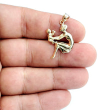 Load image into Gallery viewer, New 14k yellow Gold mother mom and baby newborn Pendant gift fine jewelry 2.4g