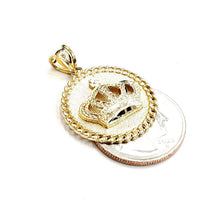 Load image into Gallery viewer, 10k yellow gold round crown pendant charm gift fine jewelry necklace 0.97" 4.2g