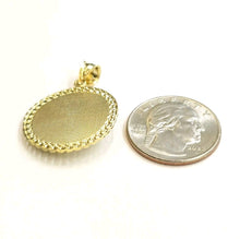 Load image into Gallery viewer, 10k yellow gold round Jesus face head pendant charm religious jewelry 0.97" 3.7g
