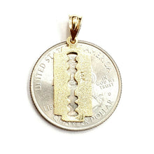 Load image into Gallery viewer, New 14k yellow gold razor blade pendant charm Fine Jewelry Gifts unisex 1.3g