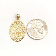 Load image into Gallery viewer, New 14k yellow gold oval filigree pendant hand engraved gift fine jewelry 1.8g