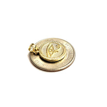 Load image into Gallery viewer, 10k yellow Gold Round Two Sided Egyptian eye of Horus protection Pendant 2.6g