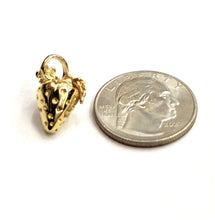 Load image into Gallery viewer, 14k yellow gold 3D Strawberry fruit Fresa leaf pendant charm fine jewelry 3.7g