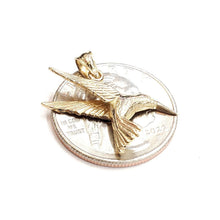 Load image into Gallery viewer, New 14k yellow Gold solid 3D Hummingbird Pendant charm gift fine jewelry 2.3g