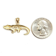 Load image into Gallery viewer, New 14k yellow Gold Alligator crocodile Pendant charm gift fine jewelry 2.7g