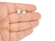 Load image into Gallery viewer, New 14k white Gold 0.16Ct Round Diamond flower stud Earrings Push Back Fastening