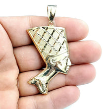 Load image into Gallery viewer, 10k solid yellow Gold Egyptian queen Nefertiti head Pendant fine jewelry 7.1g