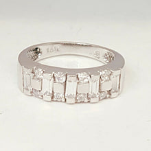 Load image into Gallery viewer, 14k white Gold woman's ring size 8 with cubic zirconia fine jewelry 4.2g