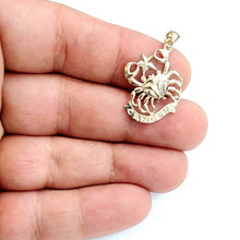 Load image into Gallery viewer, 14k yellow Gold crab cancer zodiac sign astrology Pendant charm fine jewelry 1.7g