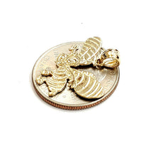 Load image into Gallery viewer, New 14k yellow Gold solid honey bee Pendant charm gift fine jewelry 1.8g