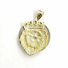 Load image into Gallery viewer, 10k yellow Gold lion head face crown Leo zodiac Pendant charm fine jewelry 2.5g