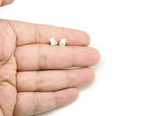 Load image into Gallery viewer, 14k white Gold 0.05Ct Round Diamonds heart stud Earrings Push Back Fastening