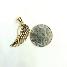 Load image into Gallery viewer, 10k Yellow Gold Single Angel Wing Pendant Diamond Cut Unisex fine jewelry 1.5g