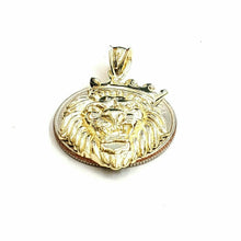 Load image into Gallery viewer, 10k yellow Gold lion head face crown Leo zodiac Pendant charm fine jewelry 2.5g