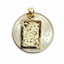 Load image into Gallery viewer, 14k yellow Gold king of hearts Pendant playing card gambling fine jewelry 1.6g