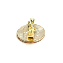 Load image into Gallery viewer, 14k Yellow gold 3D New York statue of liberty pendant charm Gift fine jewelry 3g