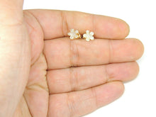 Load image into Gallery viewer, 14k yellow Gold 0.16Ct Round Diamond flower stud Earrings Push Back Fastening