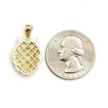 Load image into Gallery viewer, New 14k yellow Gold lion head face with crown Leo Pendant charm fine gift 2.4g
