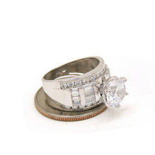 Load image into Gallery viewer, New 14k white Gold woman's engagement ring round cubic zirconia size 7