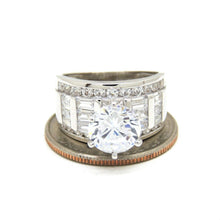 Load image into Gallery viewer, New 14k white Gold woman's engagement ring round cubic zirconia size 7