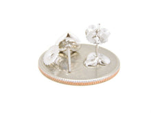 Load image into Gallery viewer, New 14k white Gold 0.22Ct Round Diamonds heart stud Earrings Push Back Fastening