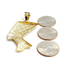 Load image into Gallery viewer, 10k solid yellow Gold Egyptian queen Nefertiti head Pendant fine jewelry 7.1g