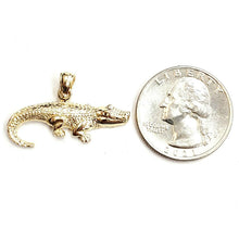 Load image into Gallery viewer, New 14k yellow Gold Alligator crocodile Pendant charm gift fine jewelry 2.7g