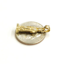 Load image into Gallery viewer, 14k Yellow gold 3D New York statue of liberty pendant charm Gift fine jewelry 3g
