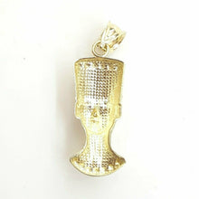 Load image into Gallery viewer, New 10k yellow Gold Egyptian Nefertiti Queen Cleopatra head Pendant jewelry 2.1g