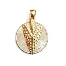 Load image into Gallery viewer, New 14k yellow Gold solid 3D Arrowhead Pendant charm gift fine jewelry 4.5g