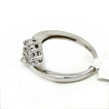 Load image into Gallery viewer, New 0.77Ct Natural Diamond In 14k white Gold Women's heart Ring fine gift Size 7