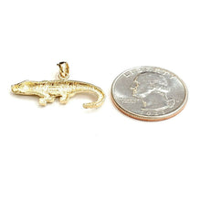 Load image into Gallery viewer, New 14k yellow Gold Alligator crocodile Pendant charm gift fine jewelry 2.7g