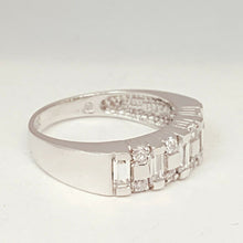 Load image into Gallery viewer, 14k white Gold woman's ring size 8 with cubic zirconia fine jewelry 4.2g
