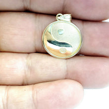 Load image into Gallery viewer, 10k solid yellow Gold yin ying yang taoist symbol Pendant jewelry 0.76" 2.1g