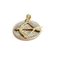 Load image into Gallery viewer, New 14k yellow Gold Bow and Arrow Hunting Pendant Charm gift fine Jewelry 1.6g