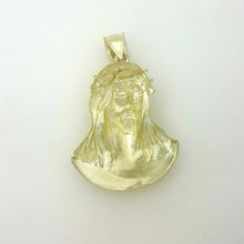 Load image into Gallery viewer, 10k yellow gold Jesus face head pendant charm fine gift religious jewelry 5.6g