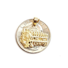 Load image into Gallery viewer, New 14k yellow Gold racing car engine sport Pendant charm gift fine jewelry 3.2g

