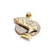Load image into Gallery viewer, 10k yellow solid Gold Egyptian queen Nefertiti head Pendant fine jewelry 2.7g
