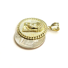Load image into Gallery viewer, 10k yellow gold round Jesus face head pendant charm religious jewelry 0.97" 3.7g
