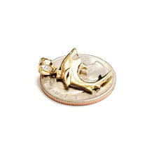 Load image into Gallery viewer, New 14k yellow Gold shark predator Pendant charm fine jewelry gift unisex 1.4g
