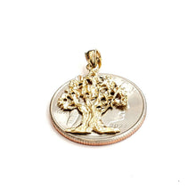 Load image into Gallery viewer, New 14k yellow gold Oak tree lucky pendant charm gift unisex fine jewelry 1.8g
