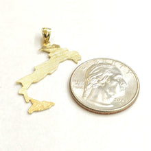 Load image into Gallery viewer, 14k yellow gold ITALIA ITALY outline map pendant charm gift fine jewelry 1.5g
