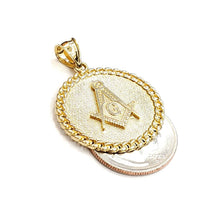 Load image into Gallery viewer, New 10k yellow Gold round Freemason Masonic Pendant 1.18" religious jewelry 5.3g
