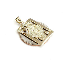 Load image into Gallery viewer, 14k yellow Gold Queen of hearts Pendant playing card gambling fine jewelry 3.6g

